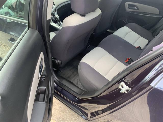 used 2014 Chevrolet Cruze car, priced at $7,495