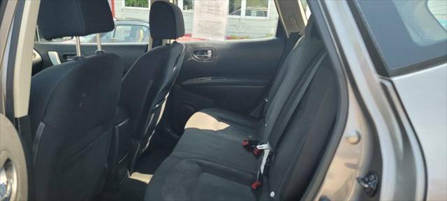 used 2015 Nissan Rogue Select car, priced at $6,950