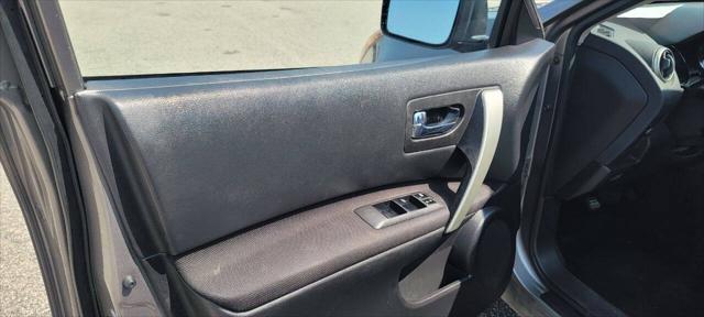 used 2015 Nissan Rogue Select car, priced at $6,950