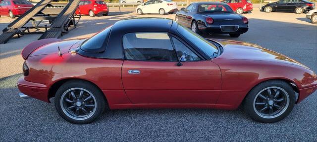 used 1996 Mazda MX-5 Miata car, priced at $13,500