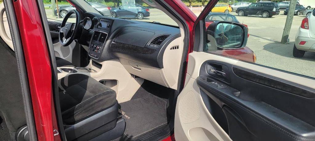used 2015 Dodge Grand Caravan car, priced at $7,950