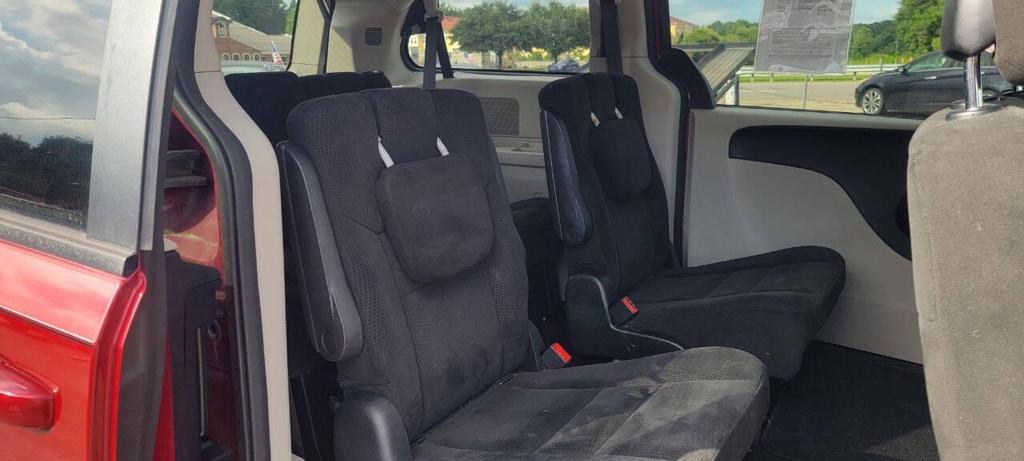 used 2015 Dodge Grand Caravan car, priced at $7,950