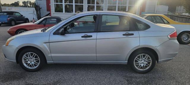 used 2009 Ford Focus car, priced at $5,950