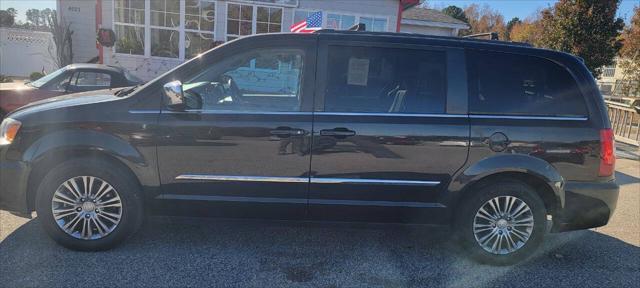 used 2014 Chrysler Town & Country car, priced at $8,950