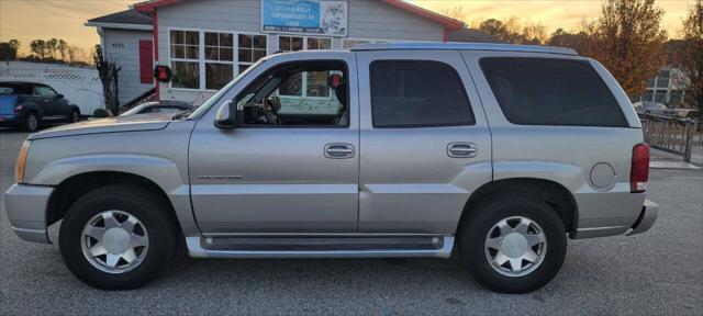 used 2004 Cadillac Escalade car, priced at $6,550