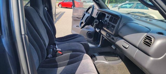 used 2000 Dodge Dakota car, priced at $7,550