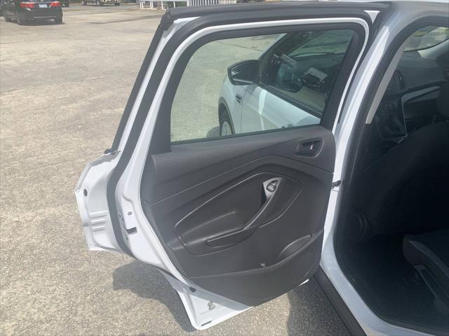 used 2013 Ford Escape car, priced at $7,995