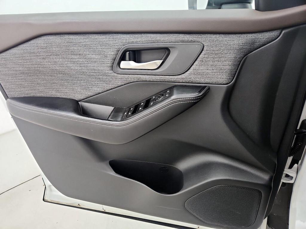 used 2021 Nissan Rogue car, priced at $18,998