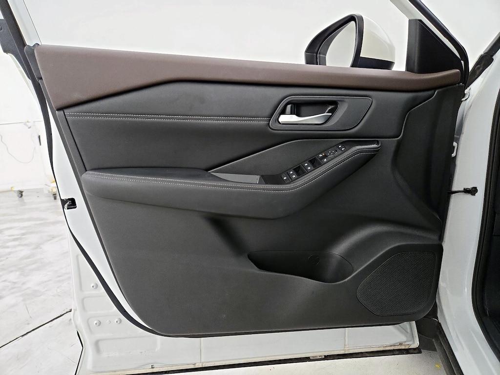 used 2023 Nissan Rogue car, priced at $27,998