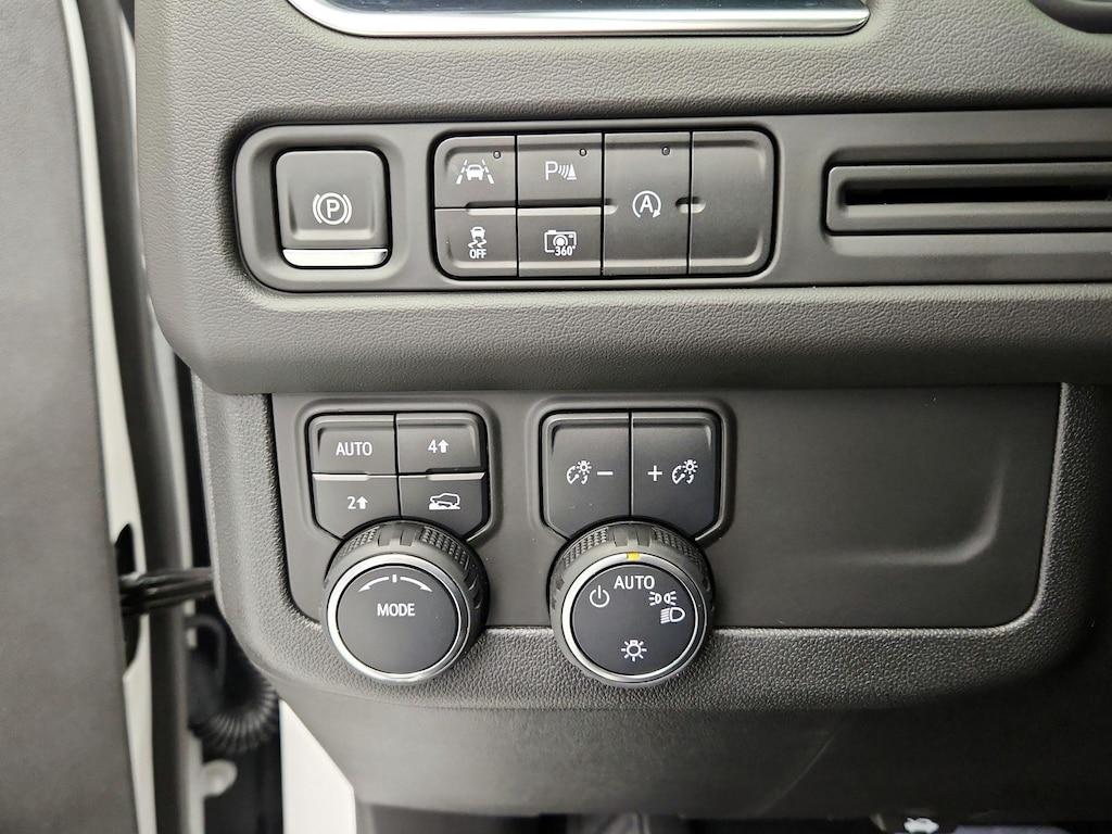 used 2024 Chevrolet Tahoe car, priced at $67,998