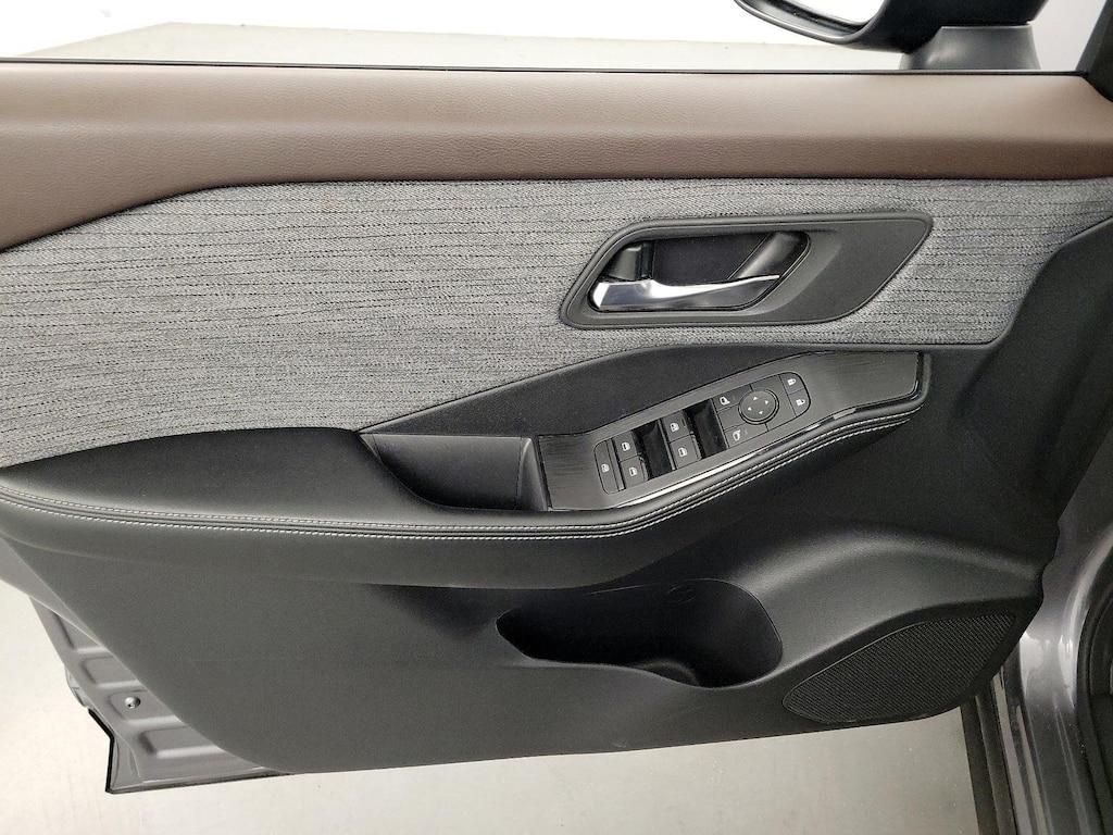 used 2023 Nissan Rogue car, priced at $23,998