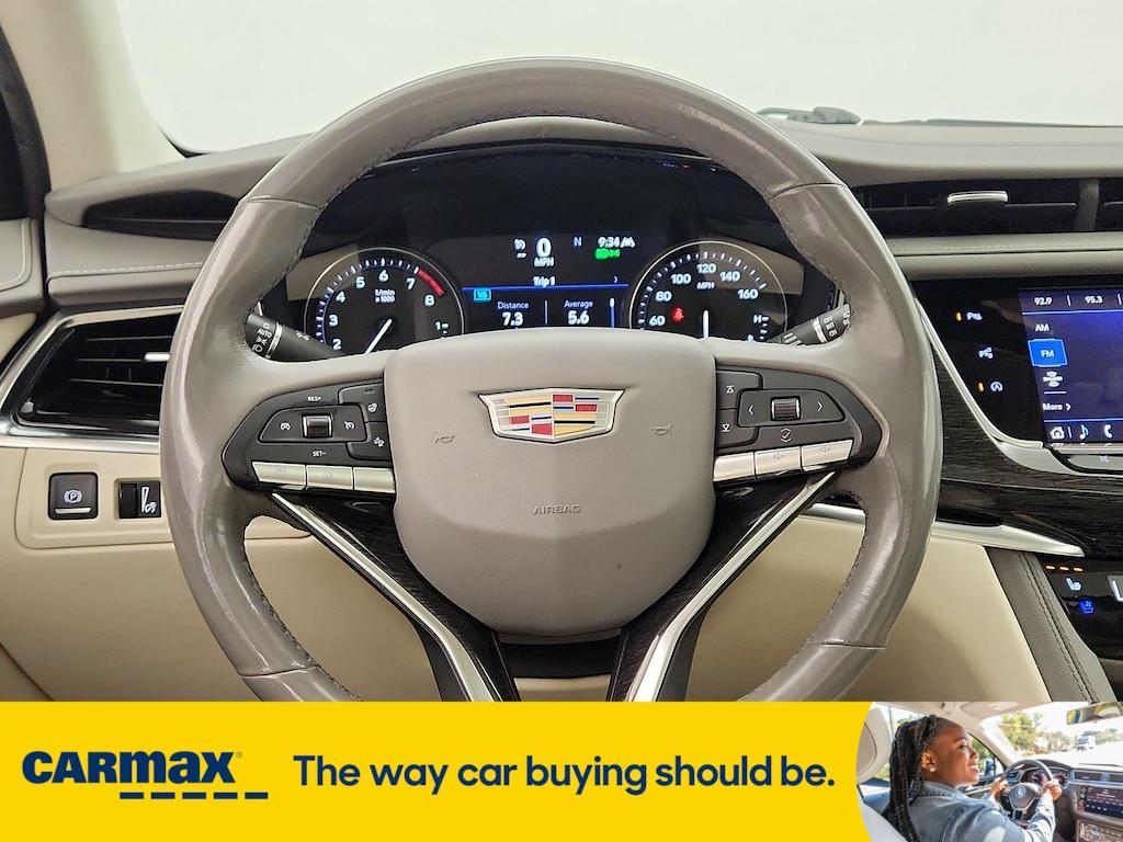 used 2021 Cadillac XT6 car, priced at $31,998