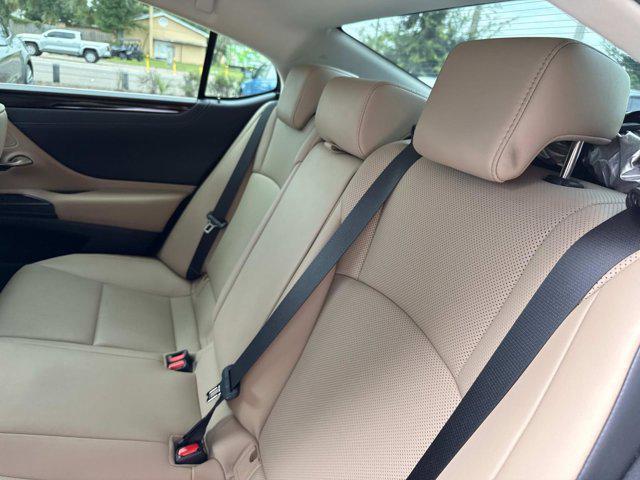 used 2021 Lexus ES 350 car, priced at $30,991