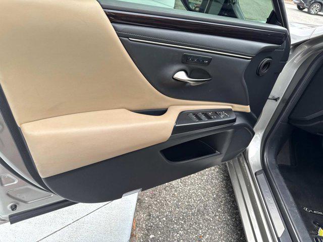 used 2021 Lexus ES 350 car, priced at $30,991