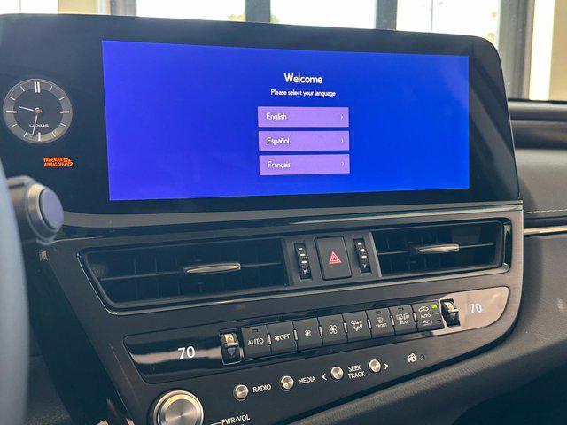 new 2025 Lexus ES 300h car, priced at $50,399