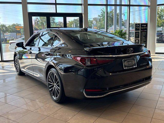 new 2025 Lexus ES 300h car, priced at $50,399