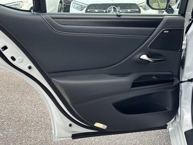 new 2025 Lexus ES 350 car, priced at $56,224