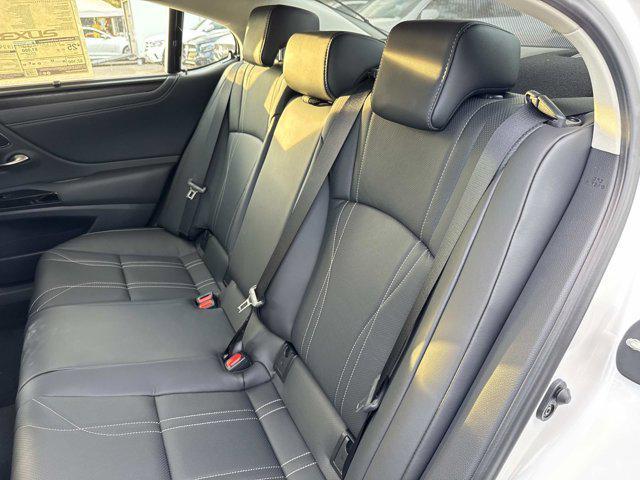 new 2025 Lexus ES 350 car, priced at $56,224