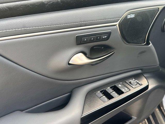 used 2025 Lexus ES 350 car, priced at $54,991