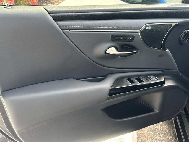 used 2025 Lexus ES 350 car, priced at $54,991