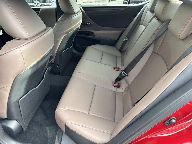 new 2025 Lexus ES 350 car, priced at $49,779