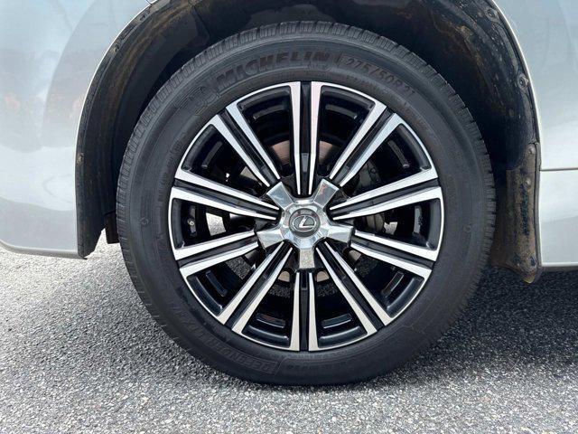 used 2019 Lexus LX 570 car, priced at $60,991