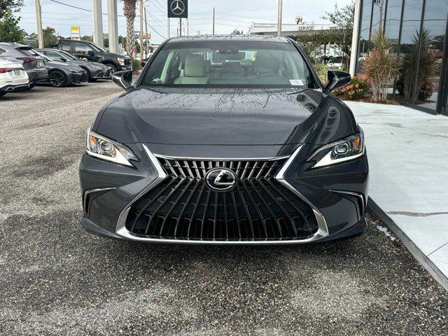 new 2025 Lexus ES 350 car, priced at $48,044