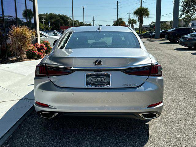 new 2025 Lexus ES 350 car, priced at $48,134