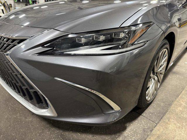 used 2022 Lexus ES 350 car, priced at $41,991