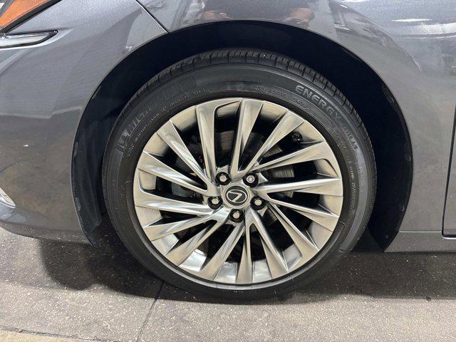 used 2022 Lexus ES 350 car, priced at $41,991