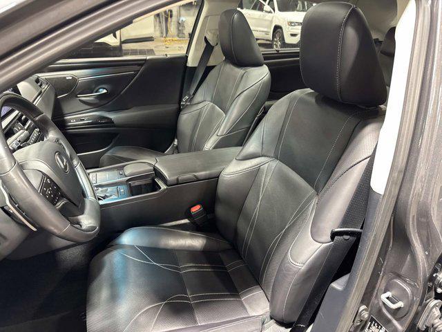 used 2022 Lexus ES 350 car, priced at $41,991