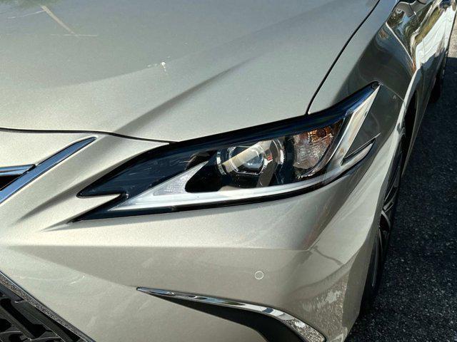 used 2022 Lexus ES 350 car, priced at $35,995