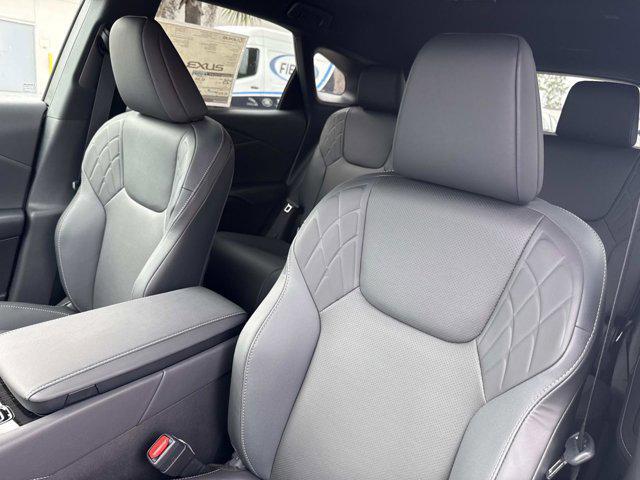 new 2025 Lexus RX 350 car, priced at $51,600