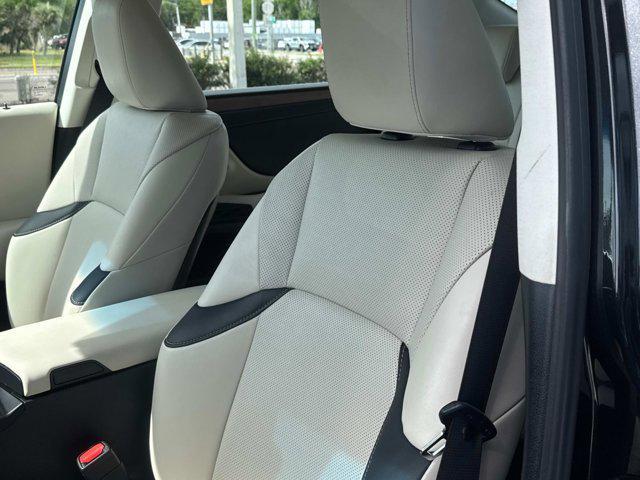 used 2024 Lexus ES 300h car, priced at $45,997