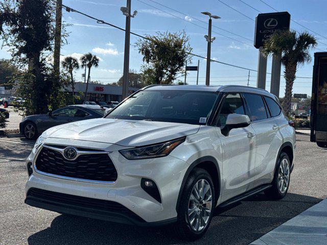 used 2020 Toyota Highlander car, priced at $33,997