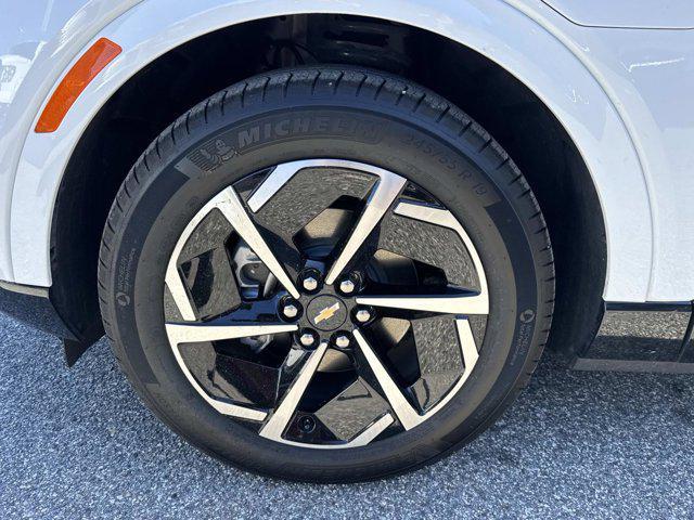 used 2025 Chevrolet Equinox EV car, priced at $24,995
