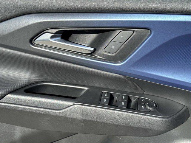 used 2025 Chevrolet Equinox EV car, priced at $24,995