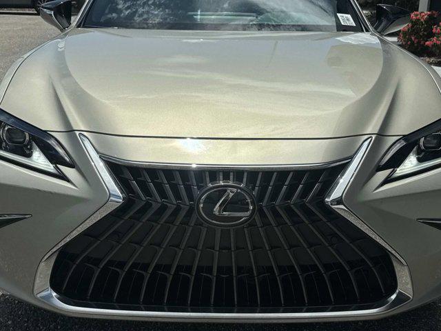 used 2023 Lexus ES 300h car, priced at $42,997