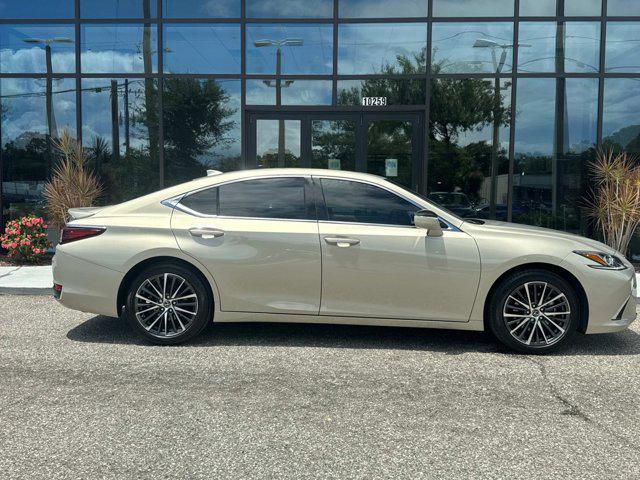 used 2023 Lexus ES 300h car, priced at $42,997
