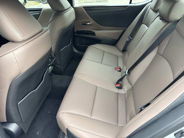 new 2025 Lexus ES 350 car, priced at $50,104