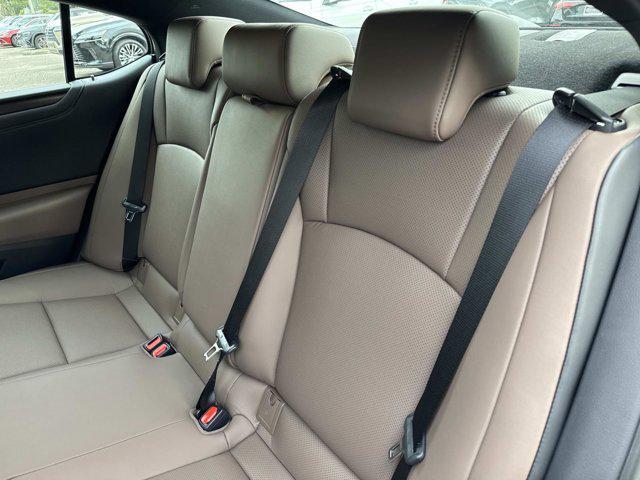 new 2025 Lexus ES 350 car, priced at $50,104