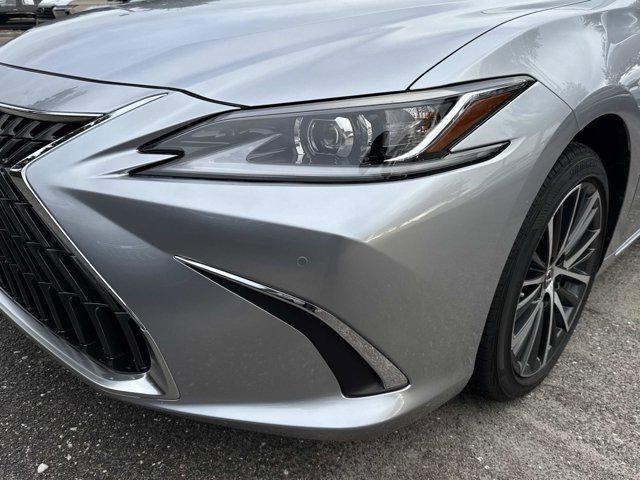 new 2025 Lexus ES 350 car, priced at $50,104