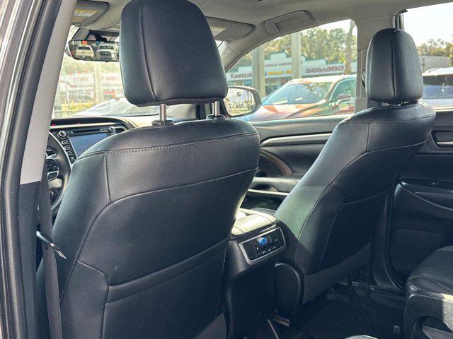 used 2019 Toyota Highlander car, priced at $24,991