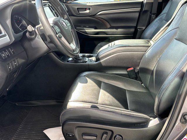 used 2019 Toyota Highlander car, priced at $24,991