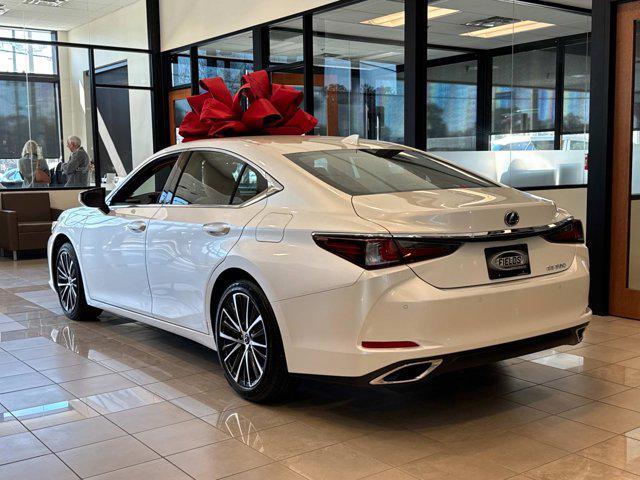 new 2025 Lexus ES 350 car, priced at $48,329