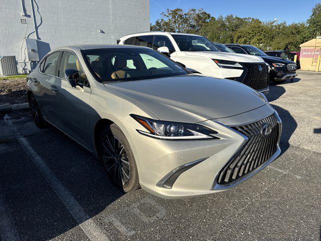 used 2022 Lexus ES 300h car, priced at $34,991