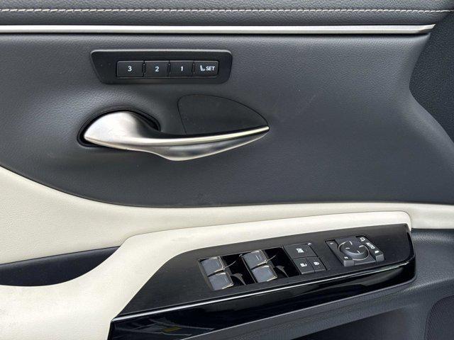 new 2025 Lexus ES 350 car, priced at $50,279