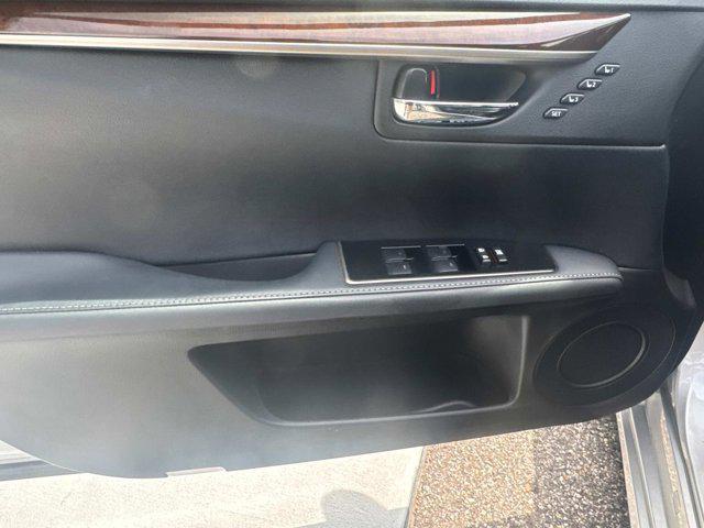 used 2017 Lexus ES 350 car, priced at $19,991