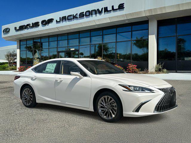 new 2025 Lexus ES 300h car, priced at $54,024