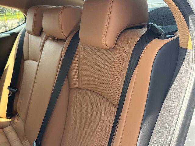 new 2025 Lexus ES 300h car, priced at $54,024